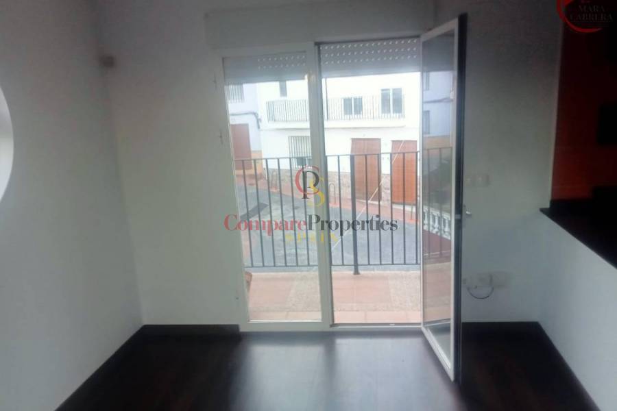 Sale - Apartment - Ador - 