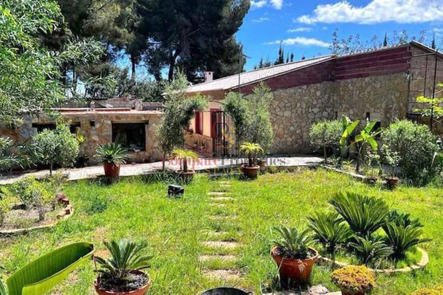 Sale - Villa - Dénia - La Sella