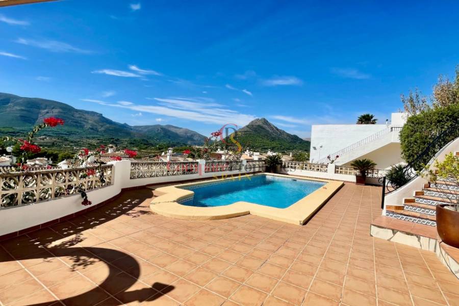 Sale - Villa - Jalon Valley - Valley / Urbanización