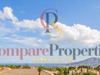 Sale - Villa - La Nucia - Nou Espai