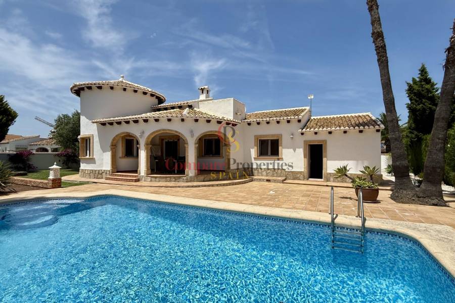 Sale - Villa - El Vergel - 