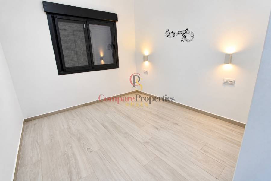Verkoop - Villa - Orba Valley - Orba