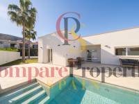 Sale - Villa - Albir