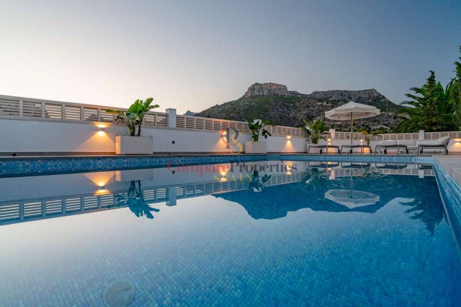 Sale - Villa - Calpe