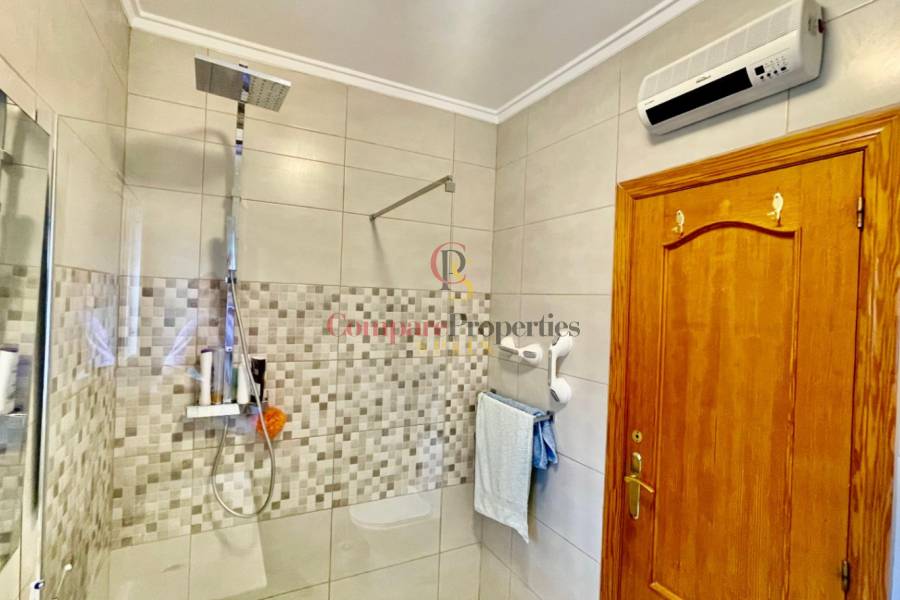 Sale - Villa - Jalon Valley - Valley / Urbanización