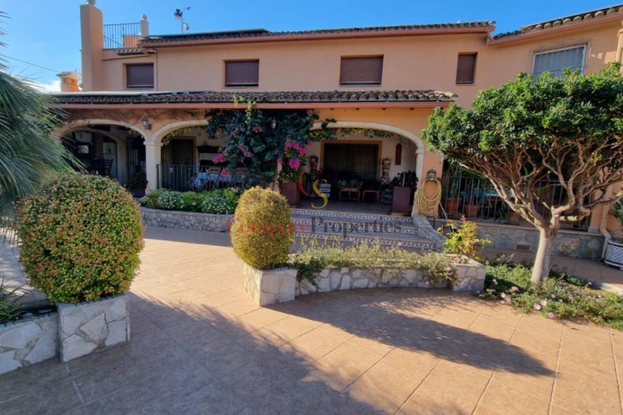 Sale - Villa - Pedreguer - 