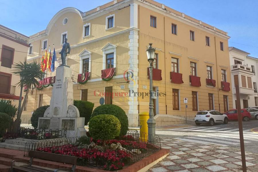 Sale - Apartment - Oliva - 