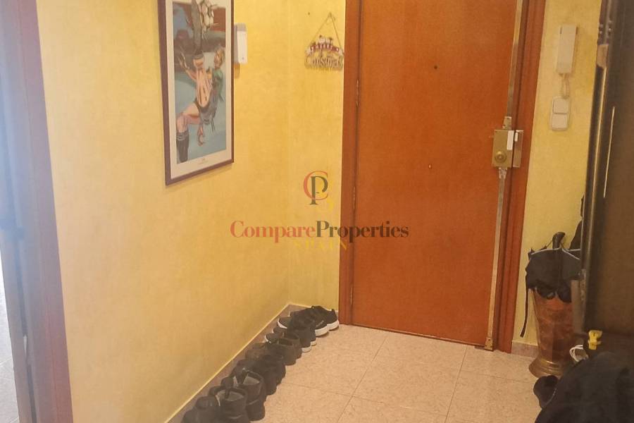 Sale - Apartment - Oliva - 