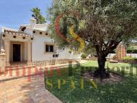 Sale - Villa - El Vergel - 