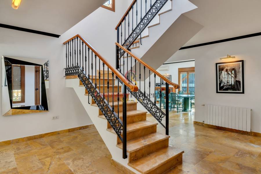 Verkauf - Villa - Orba Valley - 