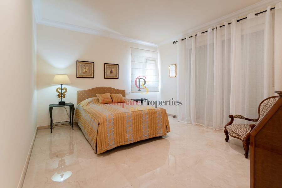 Sale - Villa - Moraira