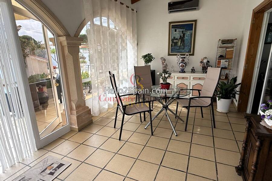 Sale - Villa - Dénia
