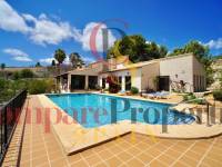 Sale - Villa - Benissa - Partida Benimarraig