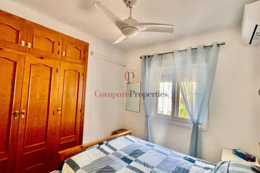 Sale - Villa - Jalon Valley - Valley / Urbanización