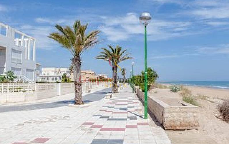Verkoop - Townhouses - Oliva - Playa