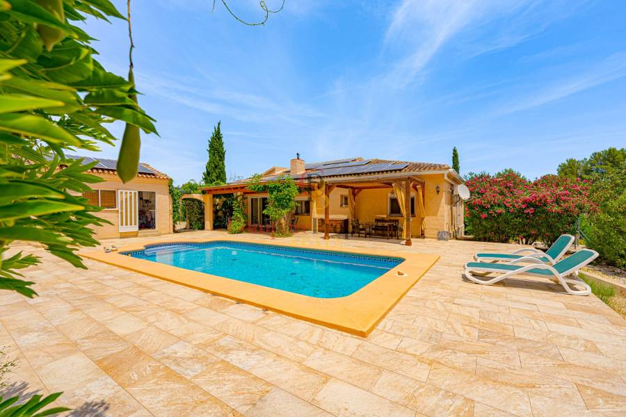 Sale - Villa - Jalon Valley - Comunidad valenciana