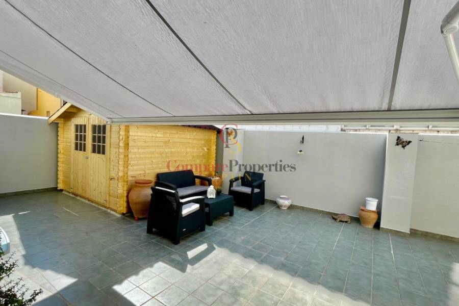 Sale - Apartment - Jalon Valley - Ciudad