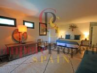 Sale - Villa - Orba Valley - Casco urbano