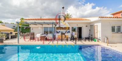 Villa - Venta - La Nucia - Nou Espai