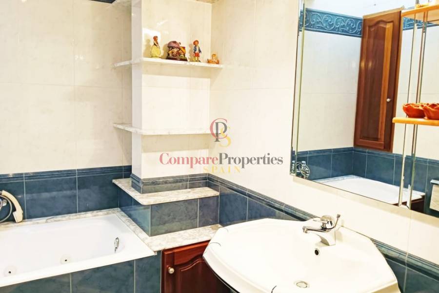 Sale - Villa - Oliva