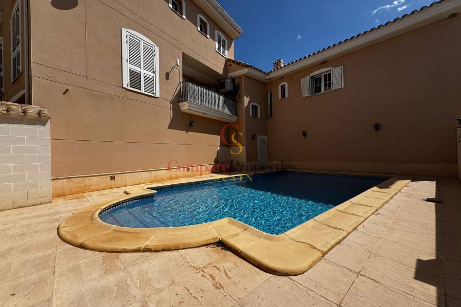 Sale - Apartment - Jesús Pobre - 