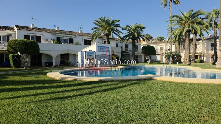 Sale - Townhouses - Dénia