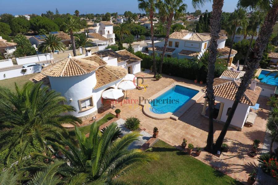 Sale - Villa - El Vergel - 