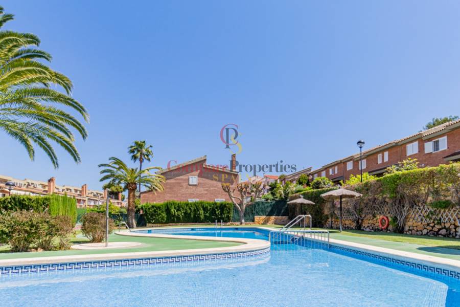 Verkauf - Semi-Detached Villa - Albir