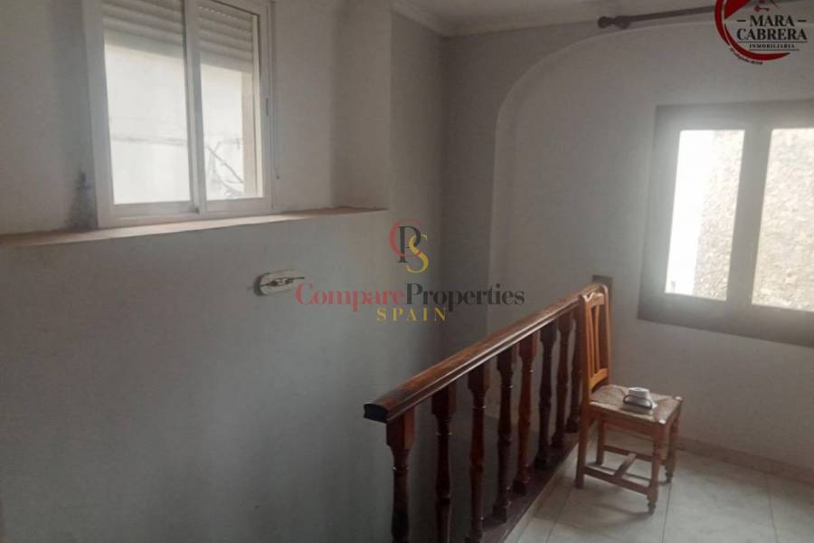 Sale - Apartment - Oliva - 