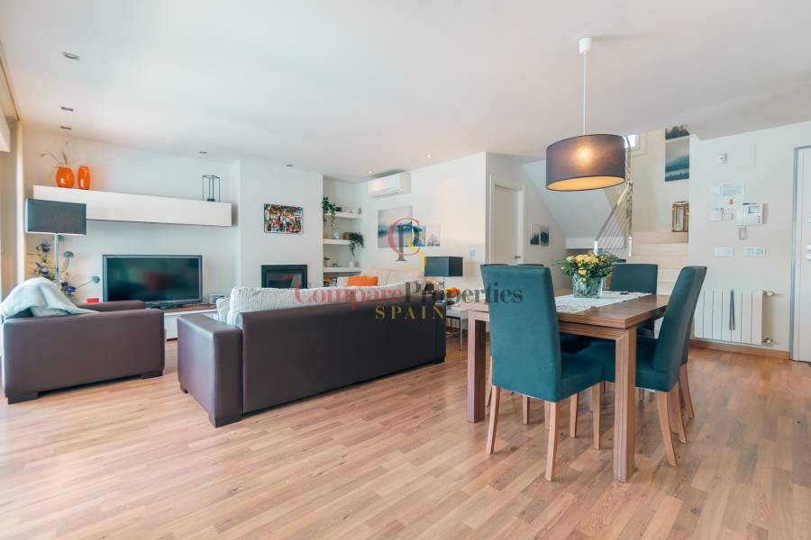 Venta - Villa - Albir