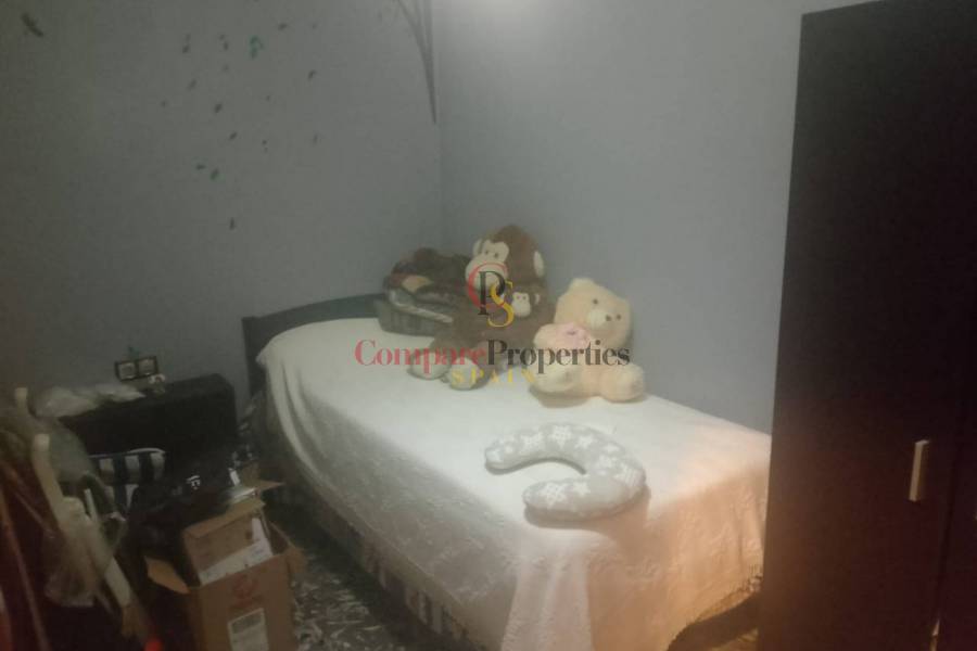 Sale - Apartment - Oliva - 