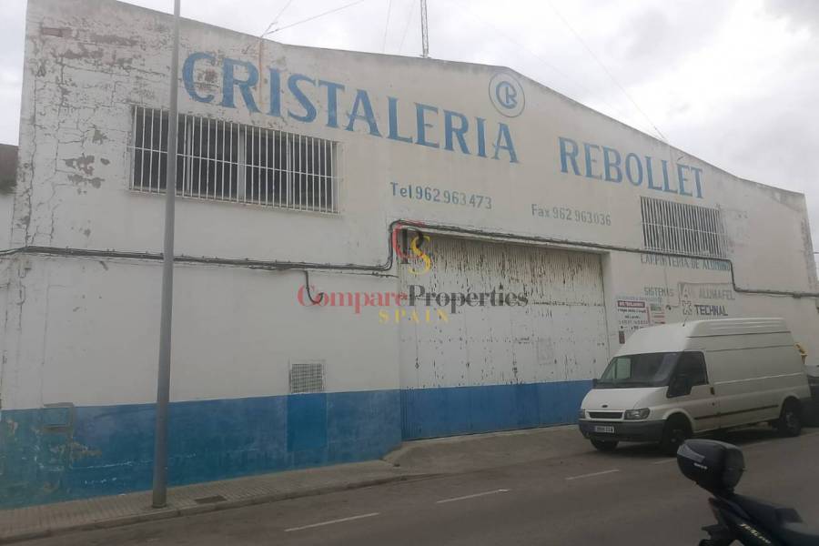 Sale - Apartment - Oliva - 