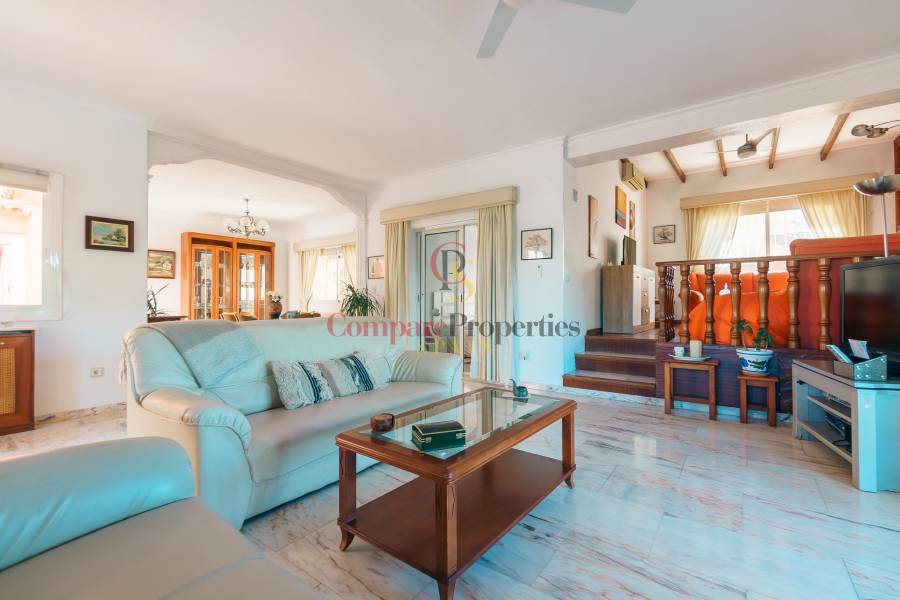 Venta - Villa - Albir