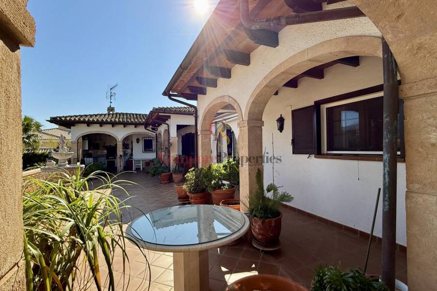 Sale - Villa - Pedreguer - 