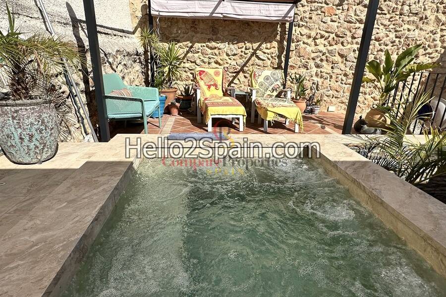 Sale - Townhouses - Forna