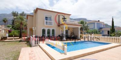 Villa - Sale - Dénia - Montgo