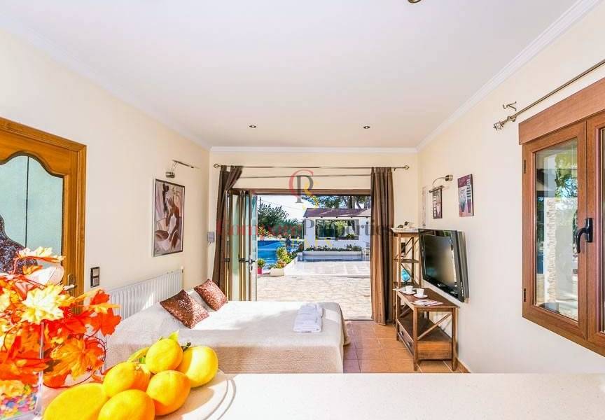 Sale - Villa - Benissa - 03725