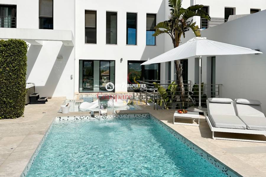 Venta - Villa - Jávea