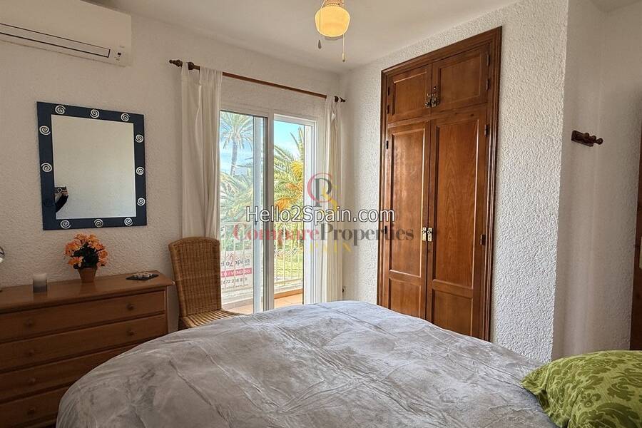 Sale - Townhouses - Dénia