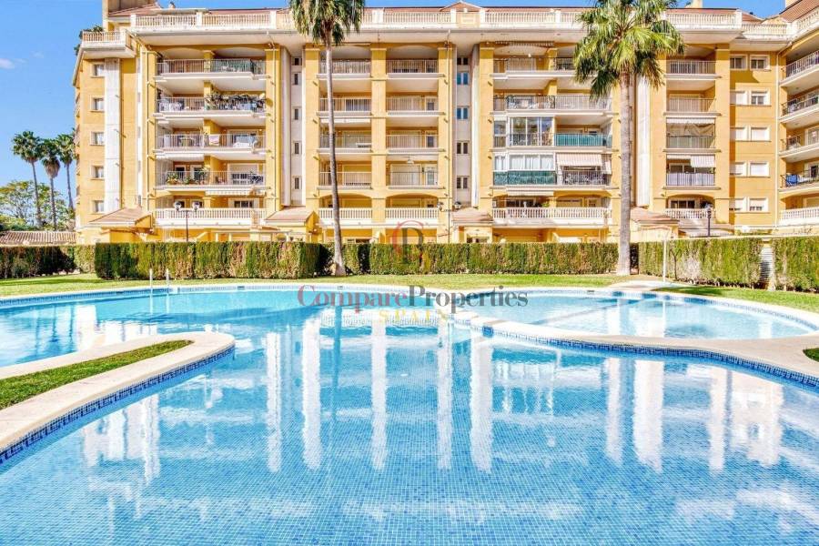 Sale - Apartment - Dénia - 