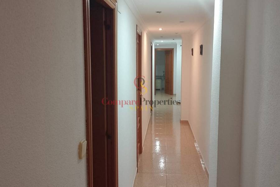 Sale - Apartment - Oliva - 