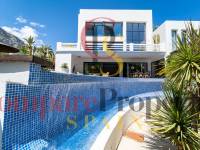 Sale - Villa - Dénia - Campussos