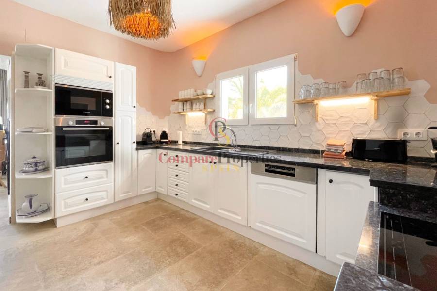 Sale - Villa - Moraira - Benimeit