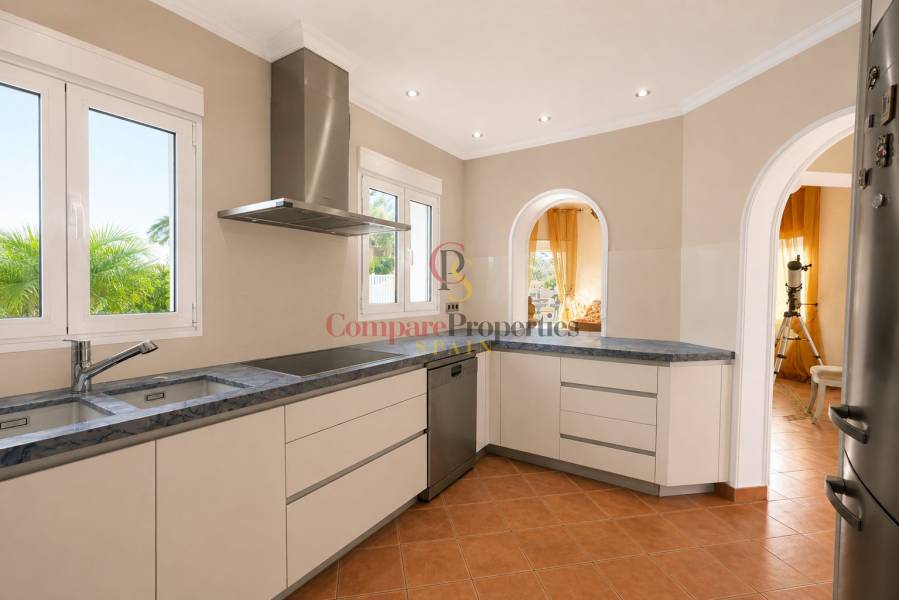 Sale - Villa - Dénia - 