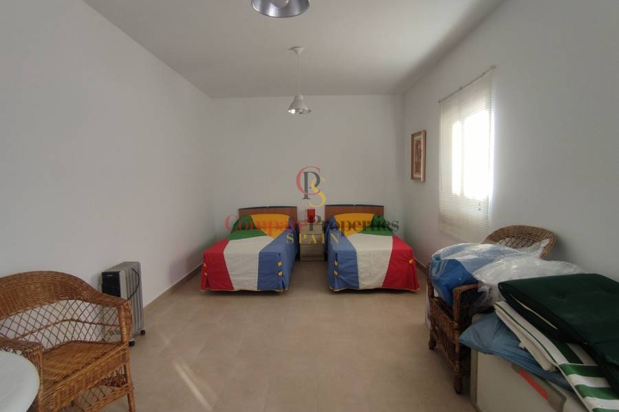 Sale - Apartment - Orba Valley - Orba