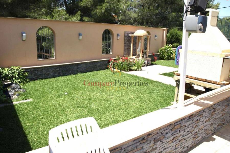 Sale - Villa - Dénia