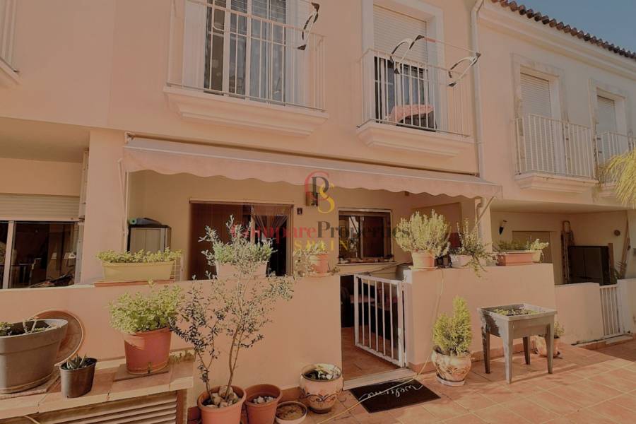 Sale - Bungalow - Orba Valley - Casco urbano