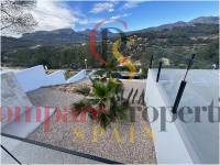 Verkoop - Villa - Calpe - Empedrola