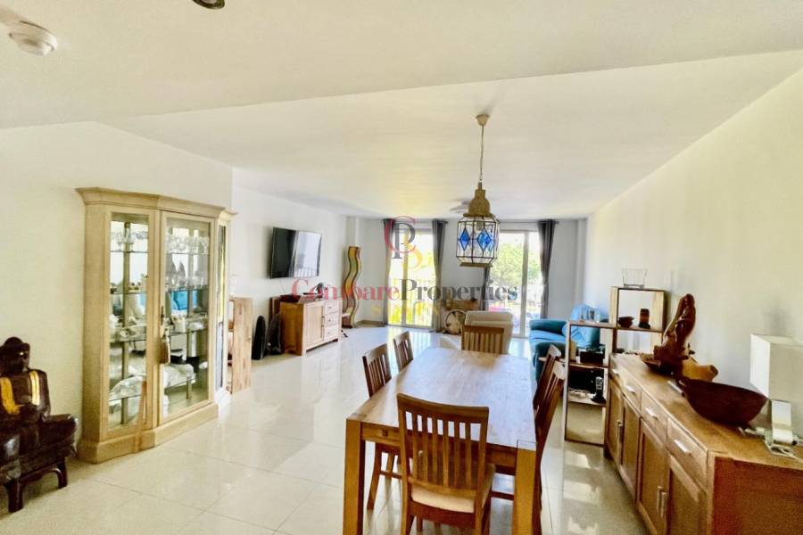 Sale - Apartment - Jalon Valley - Ciudad