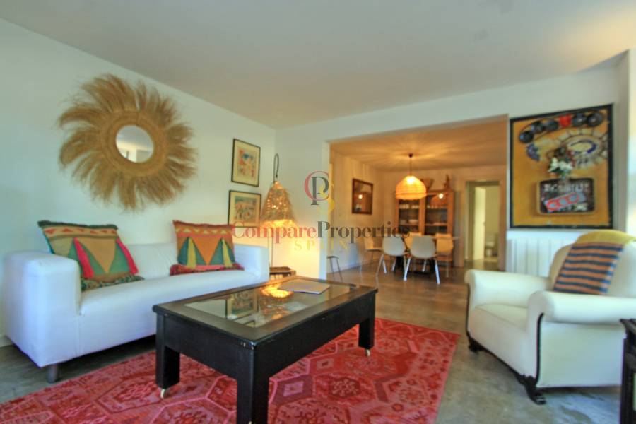 Sale - Villa - Orba Valley - Casco urbano